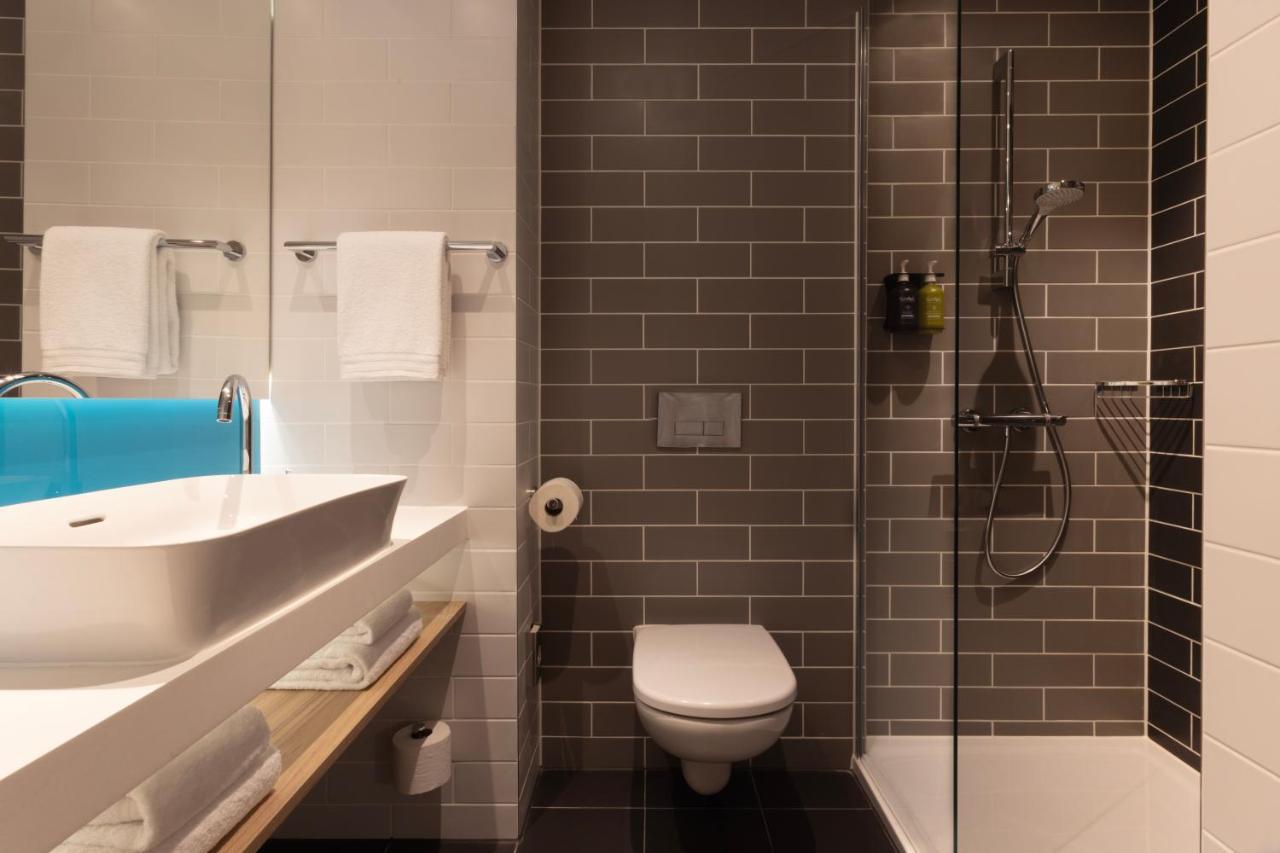 Express & - By Ihg Deventer