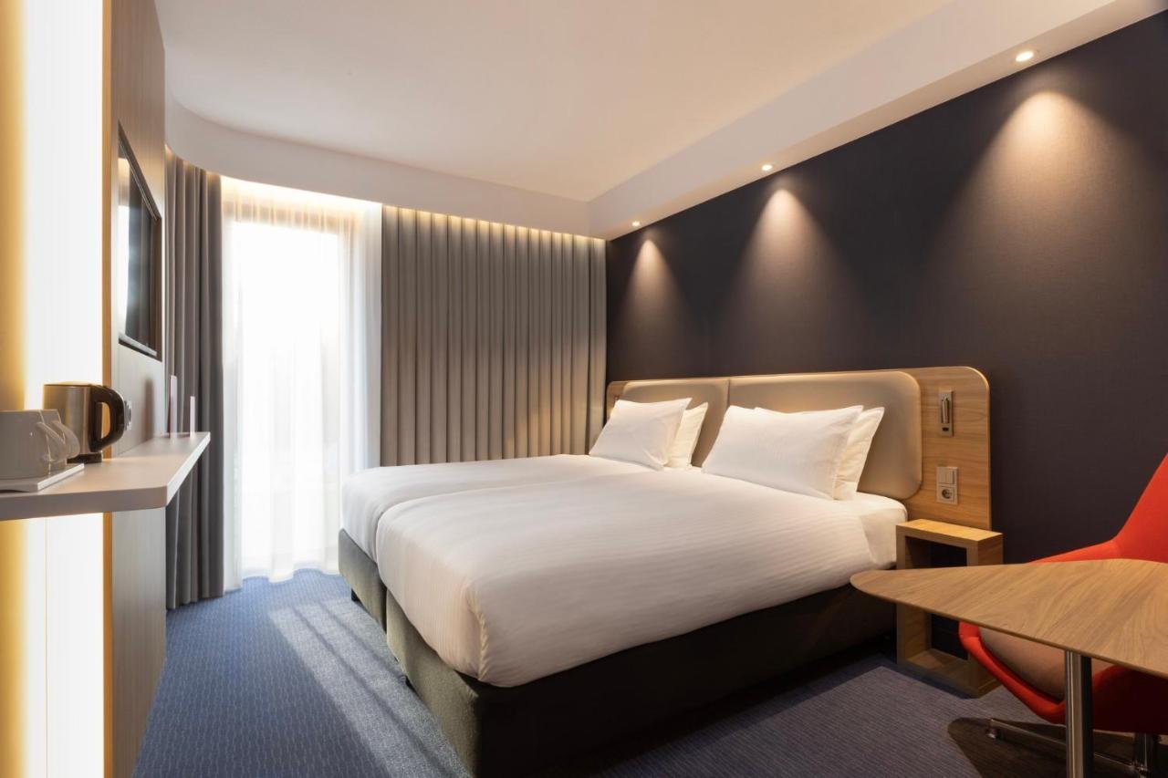 Hotel Express & - By Ihg