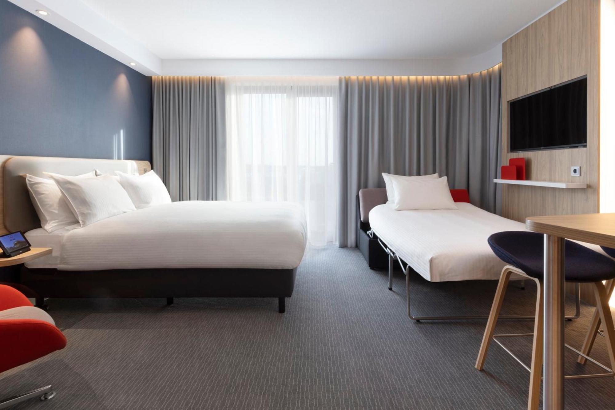 Hotel Express & - By Ihg 3*